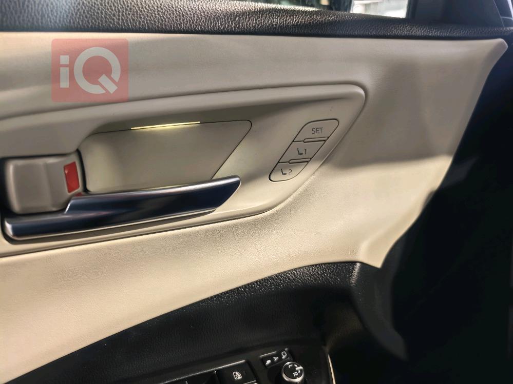 تويوتا كراون